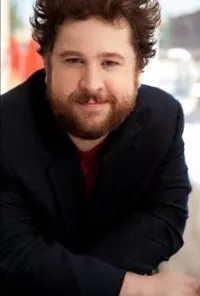 영화배우인 마이클 고비어의 대표 이미지