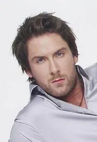 영화배우인 닉 스미스의 대표 이미지