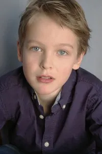 영화배우인 핀 피비히의 대표 이미지