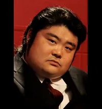 영화배우인 타츠미 토모아키의 대표 이미지