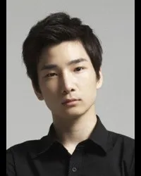 영화배우인 강민기의 대표 이미지