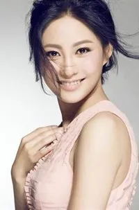 영화배우인 염현아의 대표 이미지