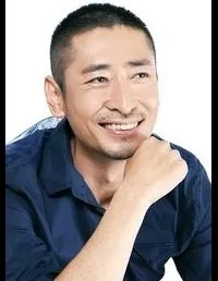 영화배우인 정건균의 대표 이미지