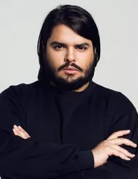 영화배우인 브라이스 에페의 대표 이미지