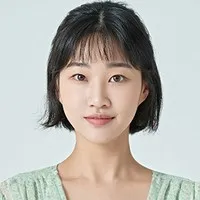 영화배우, 연극배우인 하윤경의 대표 이미지