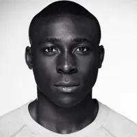 영화배우인 에릭 코피-아브레파의 대표 이미지