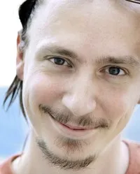 영화감독인 사무엘 론디에르의 대표 이미지
