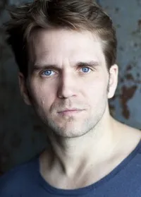 영화배우인 피에르 키위트의 대표 이미지