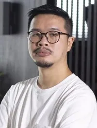 영화감독인 하작천의 대표 이미지