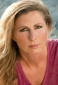 영화배우인 페이스 페이의 대표 이미지