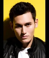 영화배우인 아리핀 푸트라의 대표 이미지