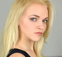 영화배우인 매들린 브루어의 대표 이미지