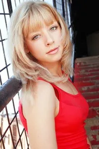 영화배우인 앨리시아 마리 마르쿠치의 대표 이미지