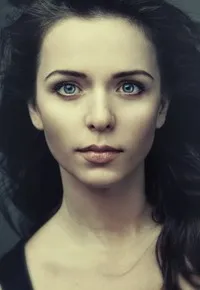 영화배우인 예브게니야 오룻제바의 대표 이미지