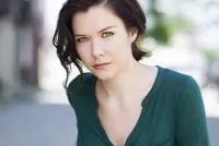 영화배우인 릴라 슈리브의 대표 이미지