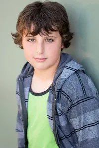 영화배우인 노아 케이 벤틀리의 대표 이미지