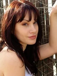 영화배우인 크리술라 스타피다의 대표 이미지