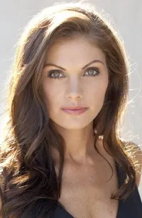 영화배우인 크리스찬 피트르의 대표 이미지