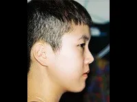 영화감독인 최윤의 대표 이미지