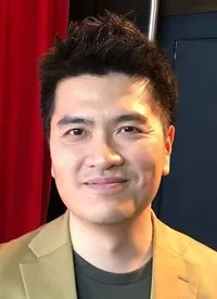 각본, 감독인 진영신의 대표 이미지