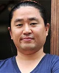 영화감독인 김한민의 대표 이미지