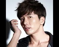 연극배우, 뮤지컬배우인 박정진의 대표 이미지