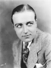 영화배우인 제임스 홀의 대표 이미지