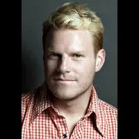 영화감독인 팻 밀스의 대표 이미지