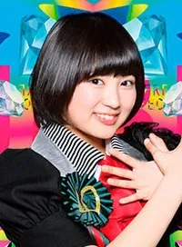 가수인 카시와기 히나타의 대표 이미지