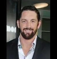 영화배우인 스튜 베넷의 대표 이미지