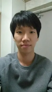 영화감독인 신재욱의 대표 이미지