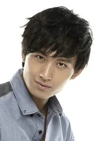 영화배우인 성의의 대표 이미지