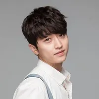 영화배우, 연극배우인 최정헌의 대표 이미지