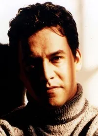 영화배우인 도미닉 마팜의 대표 이미지