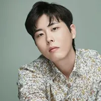탤런트인 서준의 대표 이미지