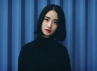 영화감독인 놈디안의 대표 이미지