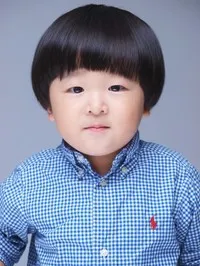 모델인 이아인의 대표 이미지