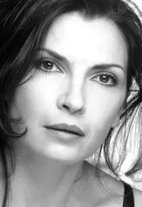 영화배우인 마리아 피아 칼초네의 대표 이미지