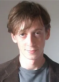 영화배우인 니콜로 세니의 대표 이미지