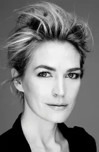 영화배우인 라우라 바크의 대표 이미지