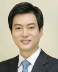 (전직)국회의원, (전직)아나운서인 유정현의 대표 이미지