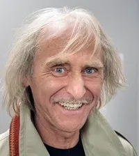영화배우인 예지 크리샤크의 대표 이미지