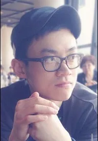 영화감독인 김산의 대표 이미지