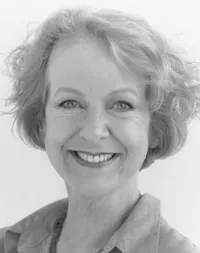 영화배우인 수지 블레이크의 대표 이미지