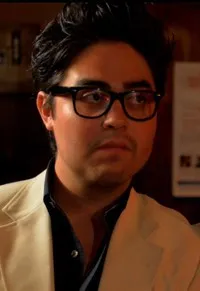 음악감독인 알렉산더 토바의 대표 이미지