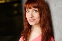 영화배우인 맨디 로즈 니콜스의 대표 이미지