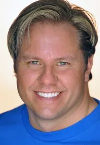 영화배우인 프랜 래퍼티의 대표 이미지