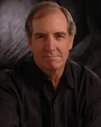 영화배우인 존 패트릭 로리의 대표 이미지