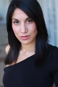 영화배우인 티파니 뮤알렘의 대표 이미지