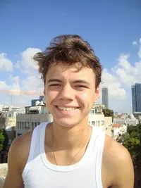 영화배우인 아다르 조하르-하네츠의 대표 이미지